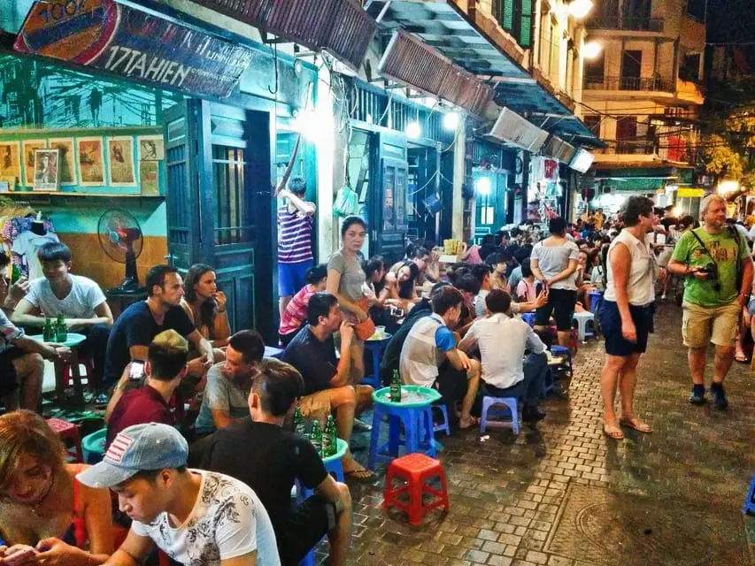 Authentic Encounter: Hanoi street food by night (walking tour)