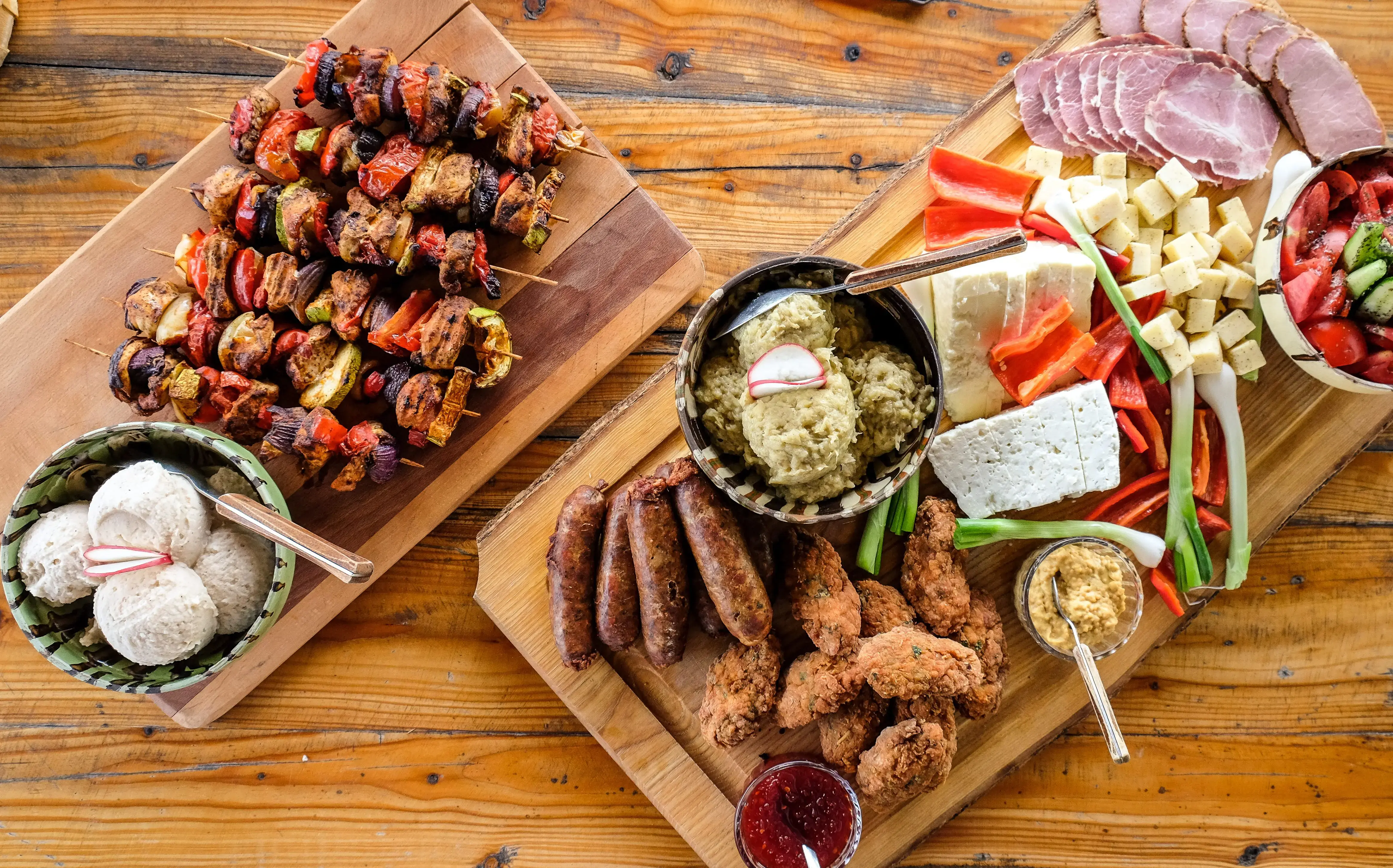 8 Romanian Food and Drinks You Must Try