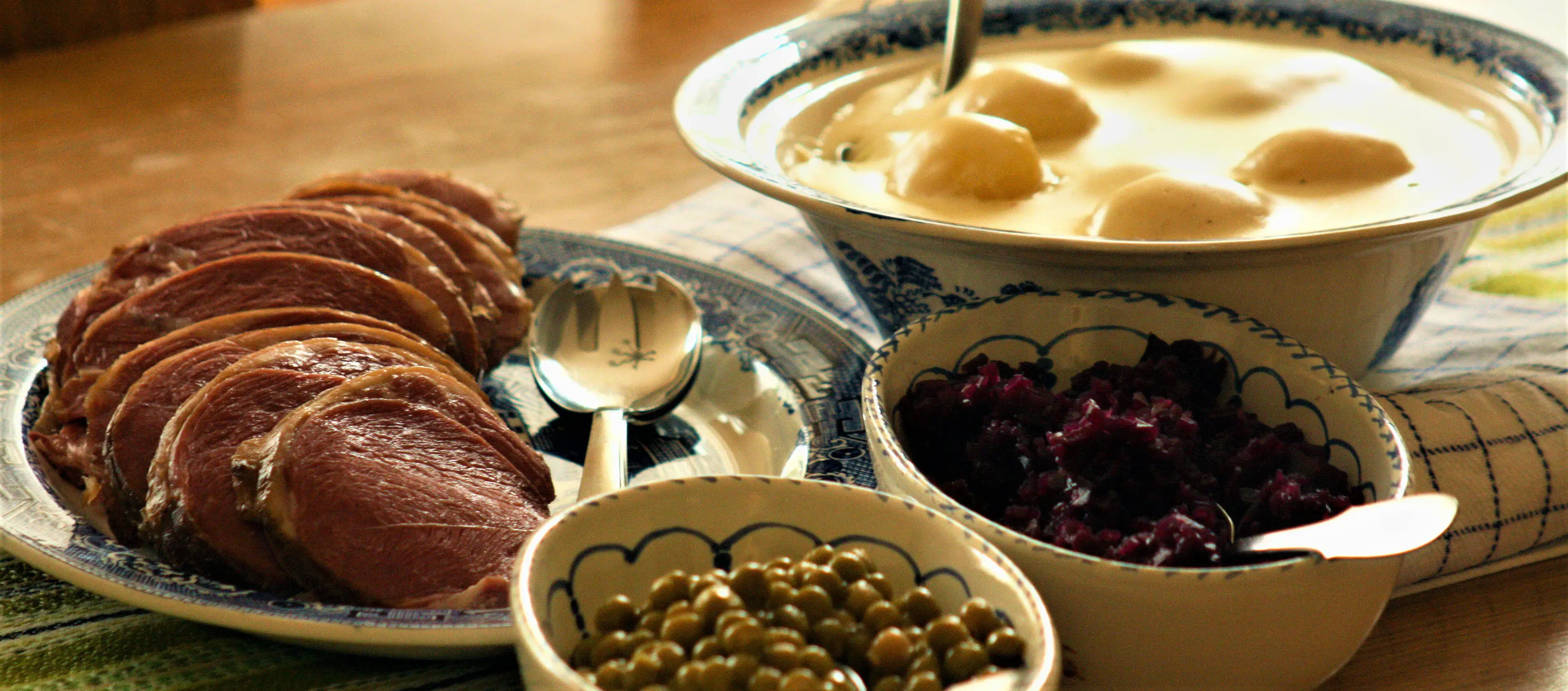 8 Icelandic Foods and Drinks You Must Try