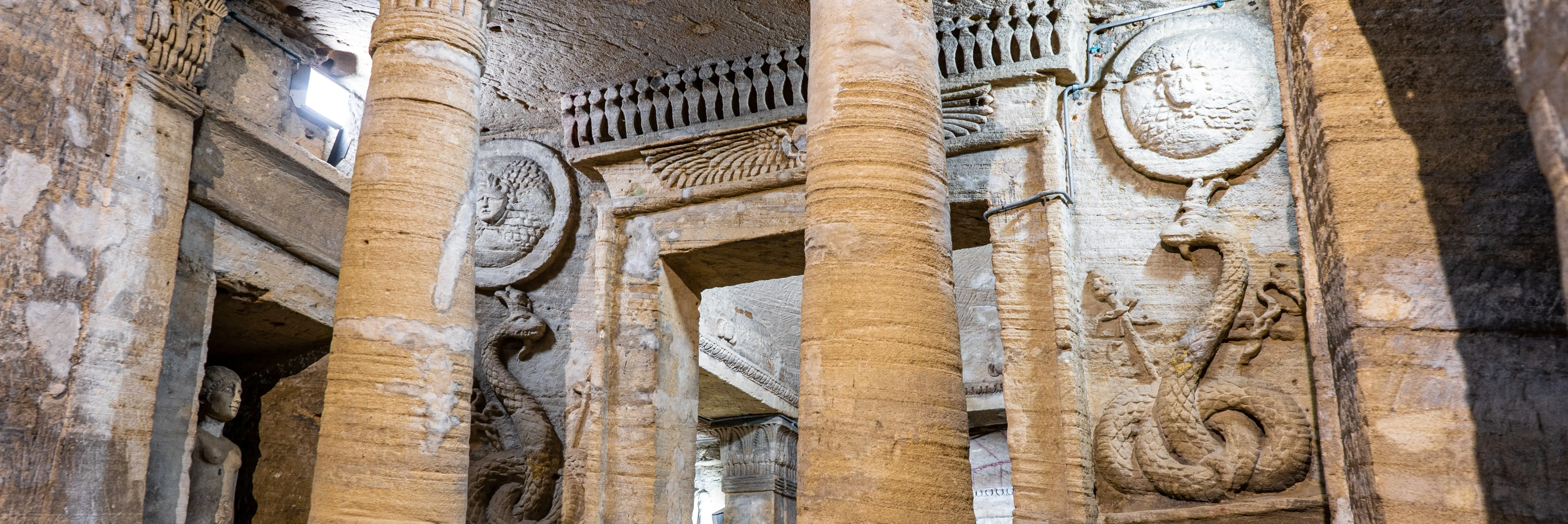 Kom El Shoqafa Catacomb