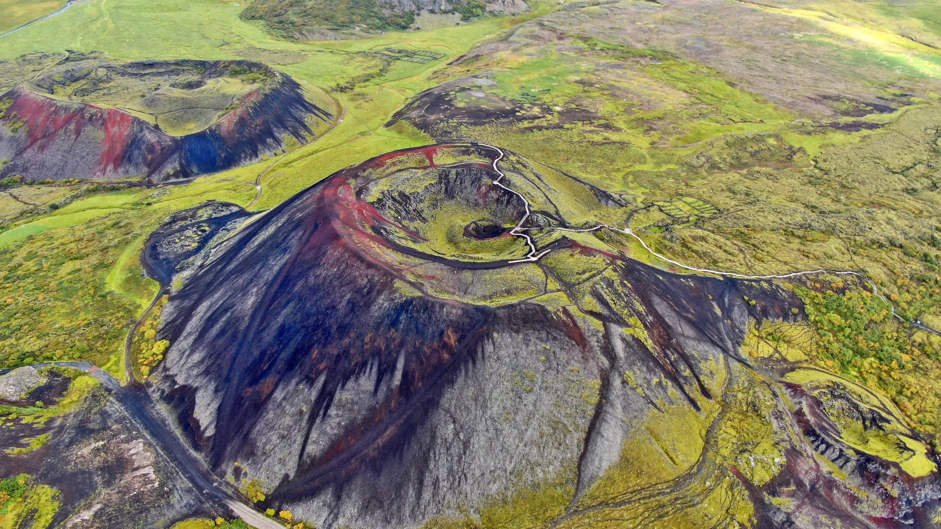 Grabrok Volcano