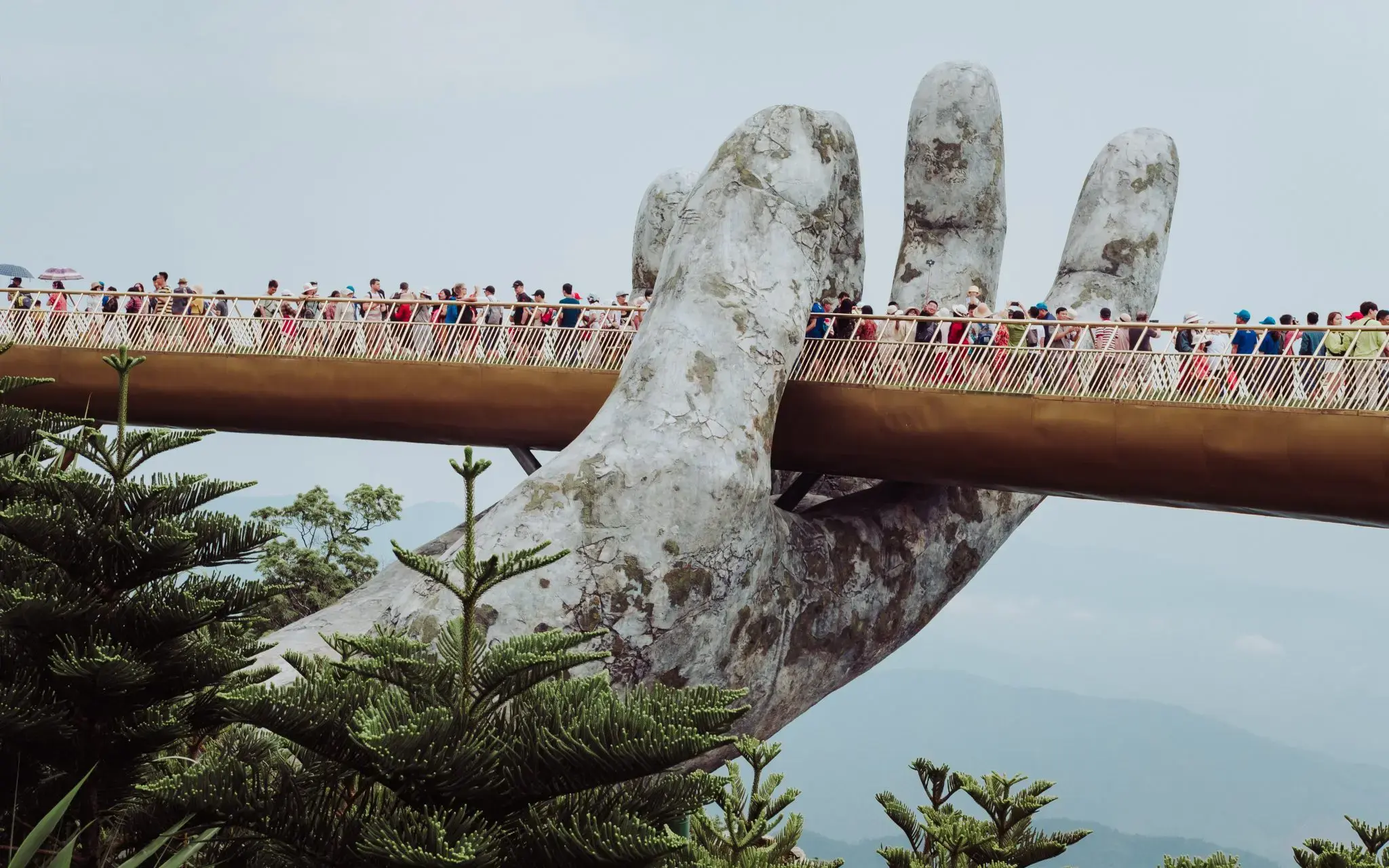 Golden Hand Bridge