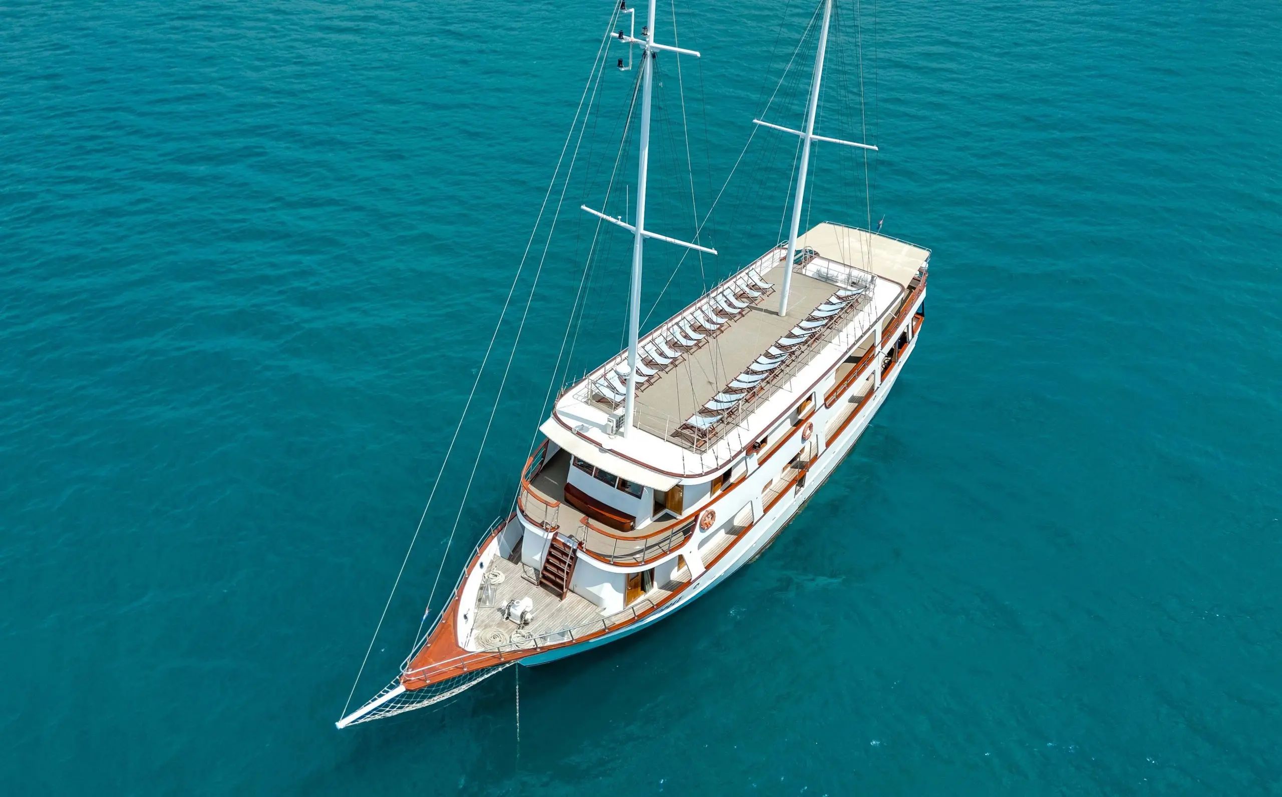 Sail Dubrovnik to Split / Premier Boat