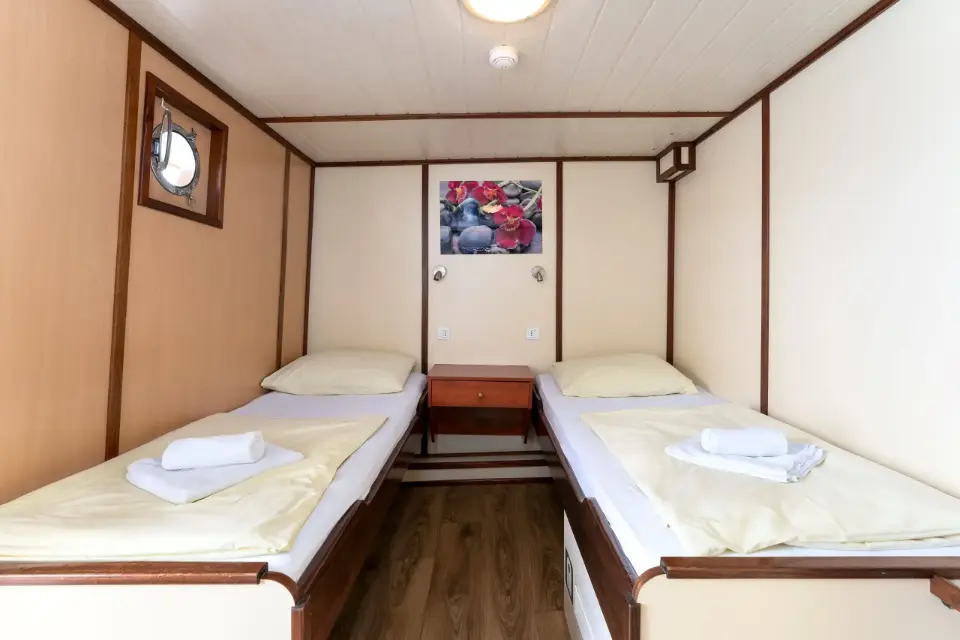 Sail Split to Dubrovnik / Premier Boat