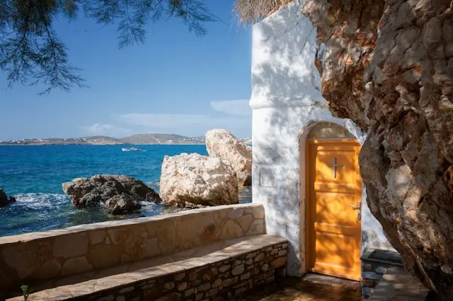 Day 16: Paros, Syros