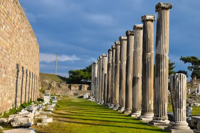 Day 5: Troy – Pergamon – Izmir
