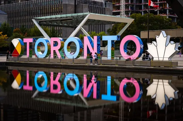 Day 6: TORONTO - NIAGARA FALLS
