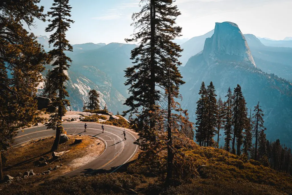sightseeing in Yosemite National Park