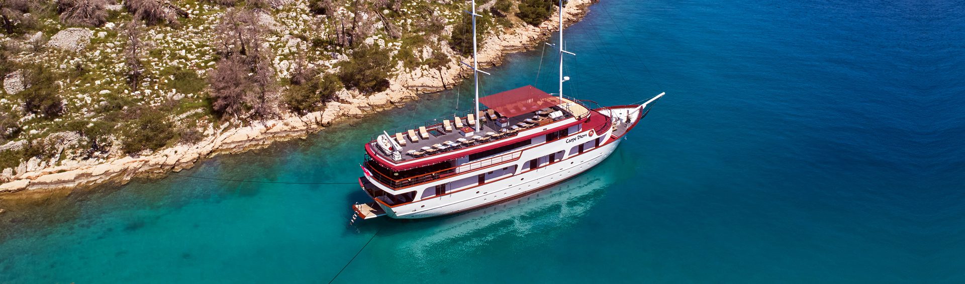 Sail Dubrovnik to Split / Premium Boat, Above Deck Cabins