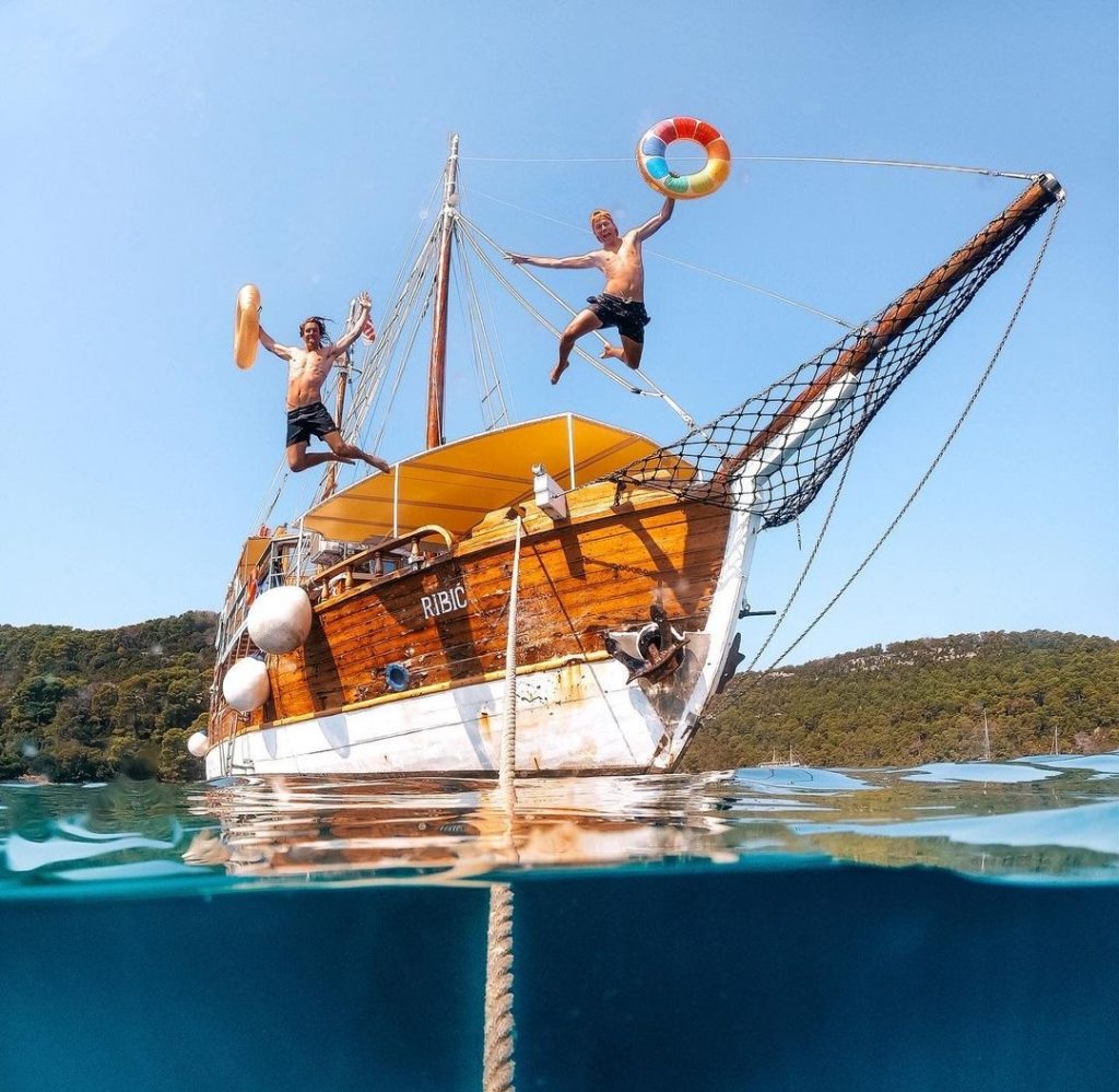 9 Reasons You Should Book a Sailing Holiday
