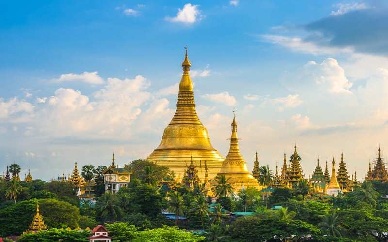 visit Shwedagon Pagoda