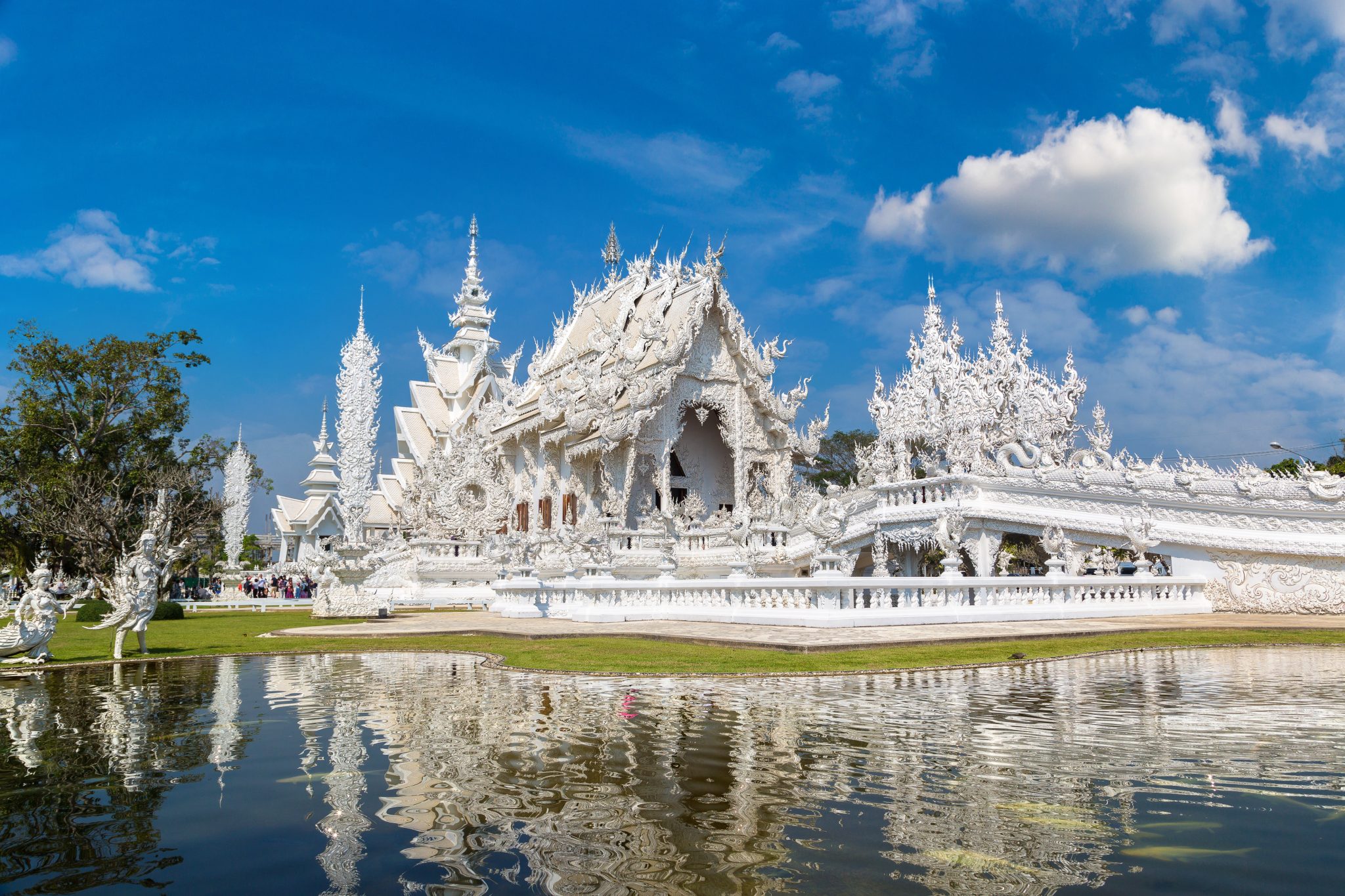 Thailand’s Most Unique Temple: Wat Rong Khun
