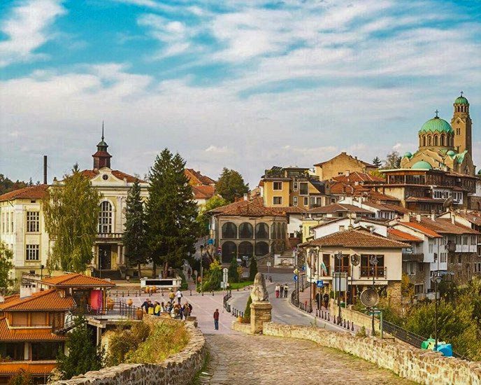 visit Veliko Tarnovo