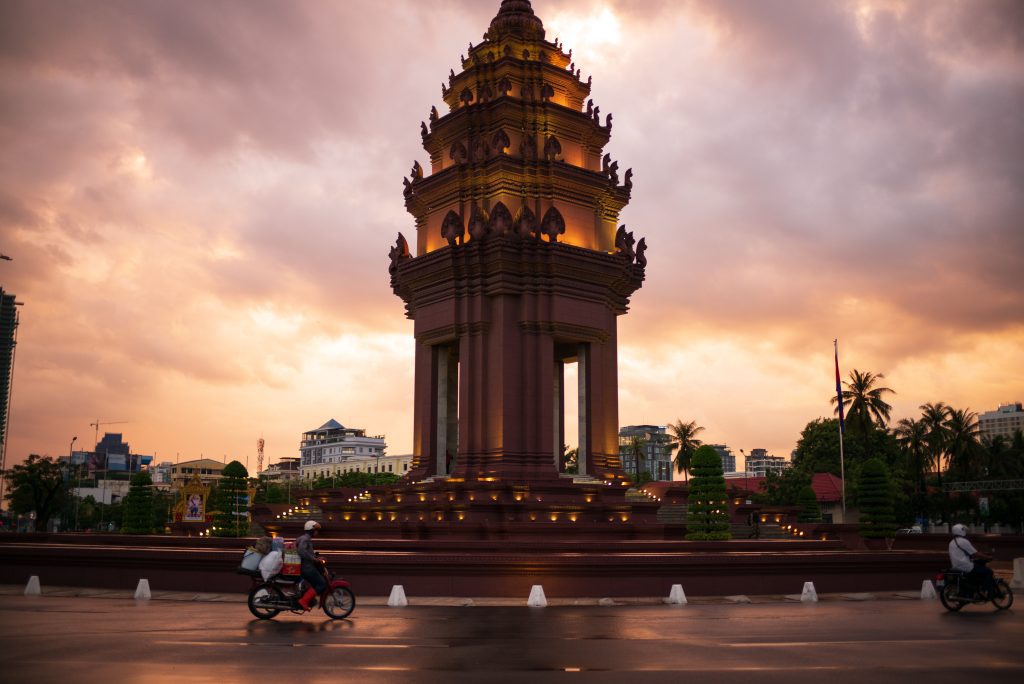 visit Phnom Penh