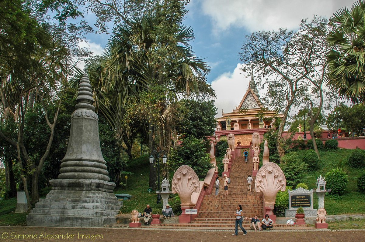 visit Wat Phnom