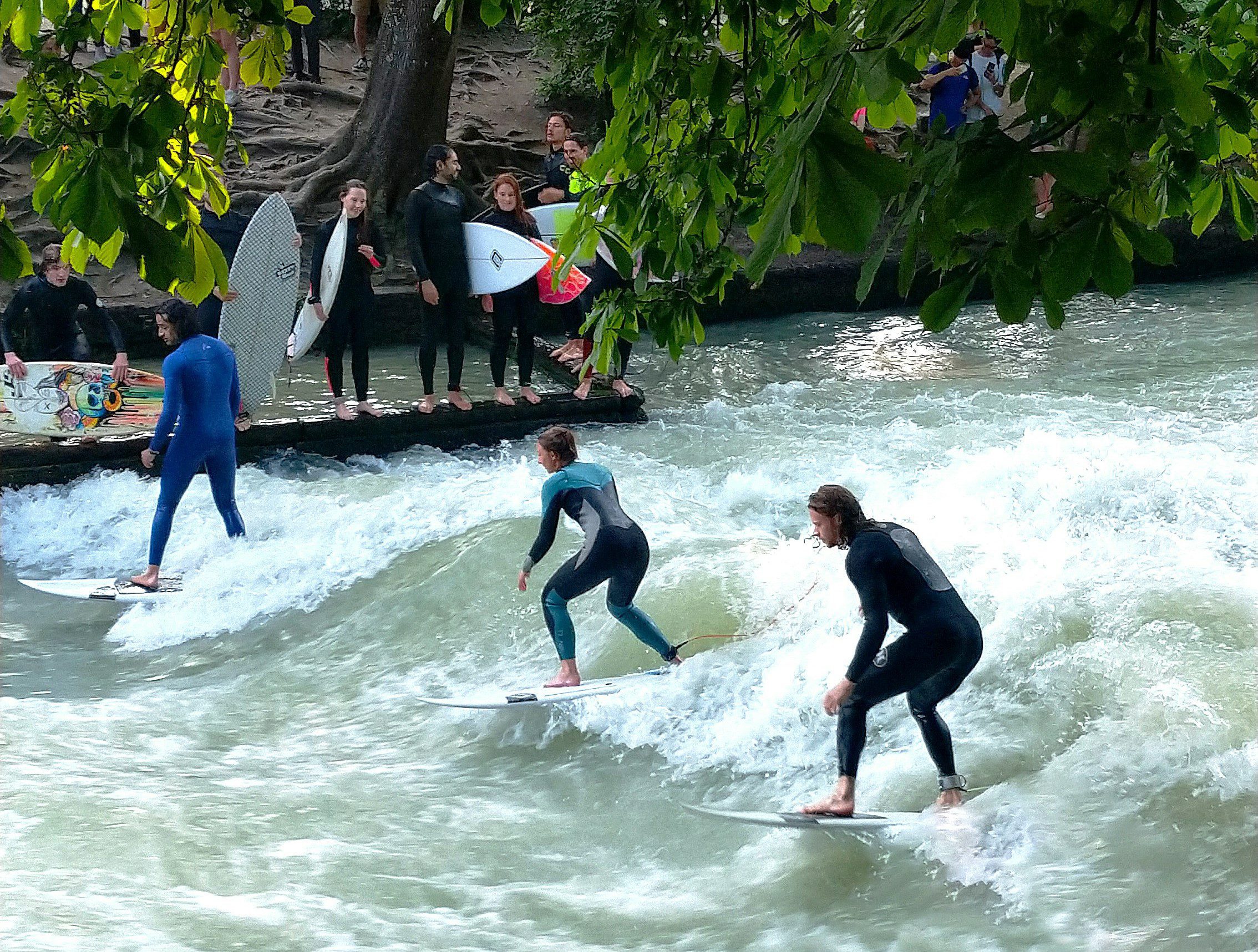 surfing the Eisbach River